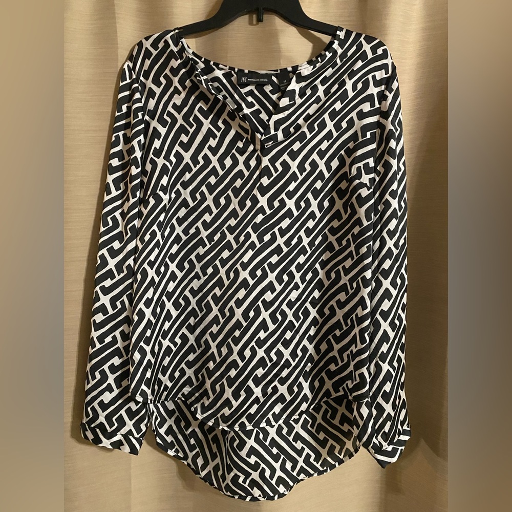 INC Long Sleeve Tunic Style Blouse.  Lightweight, V-Neck. Polyester Sz 14 EUC LN